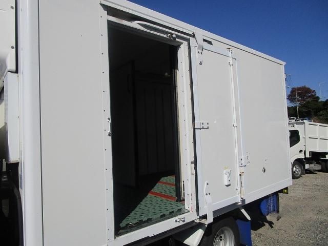 ISUZU ELF 2013 Image 31