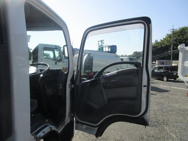 ISUZU ELF 2013 Image 31