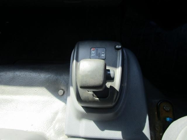 ISUZU ELF 2013 Image 31