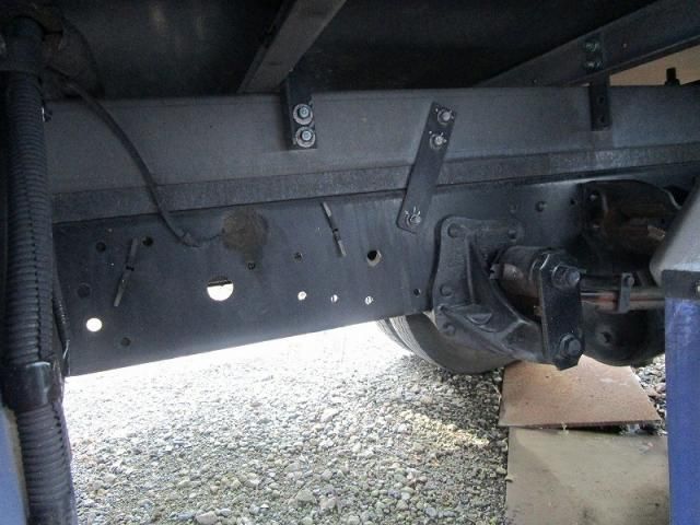 ISUZU ELF 2013 Image 31