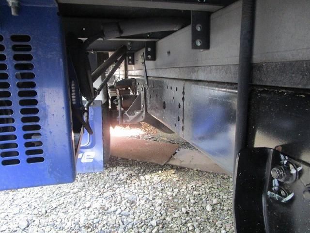 ISUZU ELF 2013 Image 31