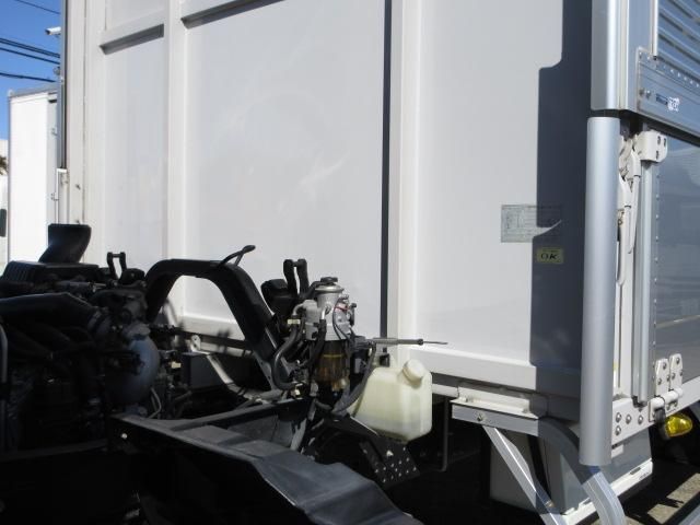 ISUZU FORWARD 2018 Image 31