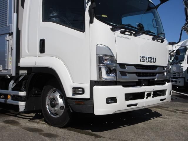 ISUZU FORWARD 2023 Image 31