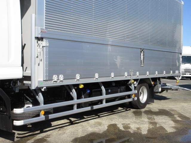 ISUZU FORWARD 2023 Image 31