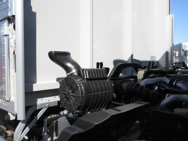 ISUZU FORWARD 2023 Image 31