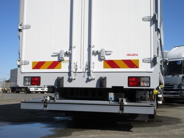 ISUZU FORWARD 2023 Image 31