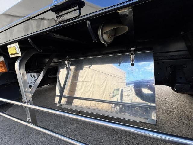 ISUZU ELF 2013 Image 31