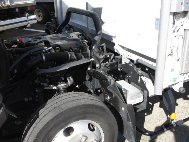 ISUZU ELF 2017 Image 31