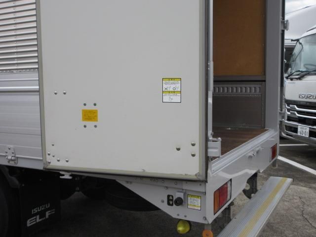 ISUZU ELF 2017 Image 31