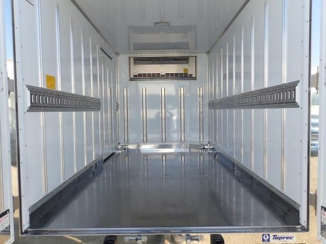 MITSUBISHI CANTER 2024 Image 31