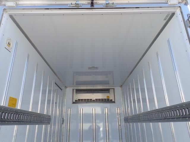 MITSUBISHI CANTER 2024 Image 31