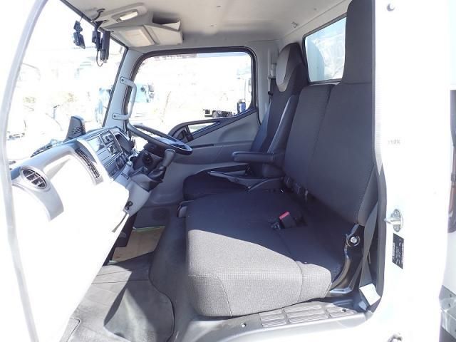 MITSUBISHI CANTER 2024 Image 31