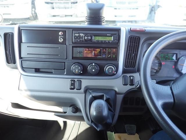 MITSUBISHI CANTER 2024 Image 31