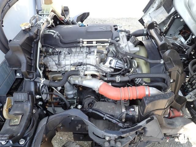 MITSUBISHI CANTER 2024 Image 31