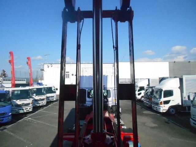 NISSAN DIESEL QUON 2011 Image 31