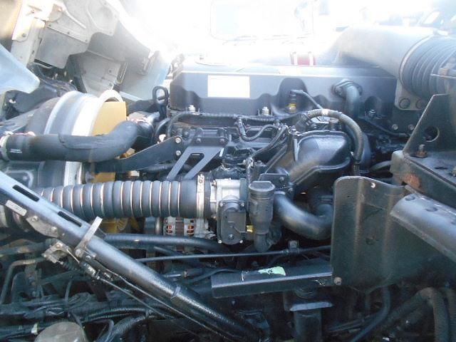 NISSAN DIESEL QUON 2011 Image 31