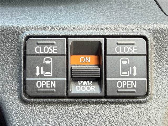 TOYOTA SIENTA 2018 Image 31