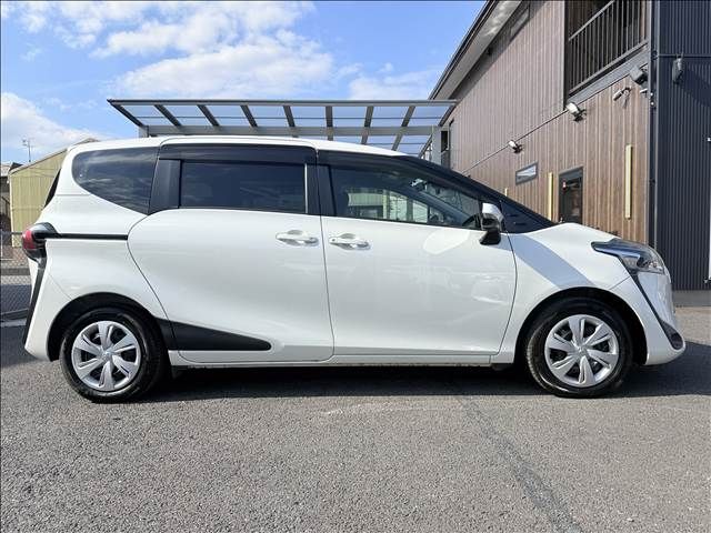 TOYOTA SIENTA 2018 Image 31