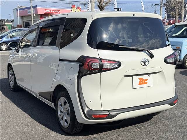 TOYOTA SIENTA 2018 Image 31