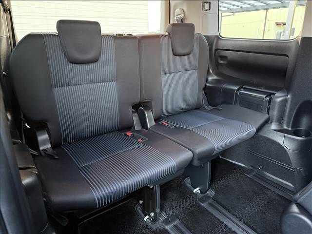 TOYOTA NOAH 2015 Image 31