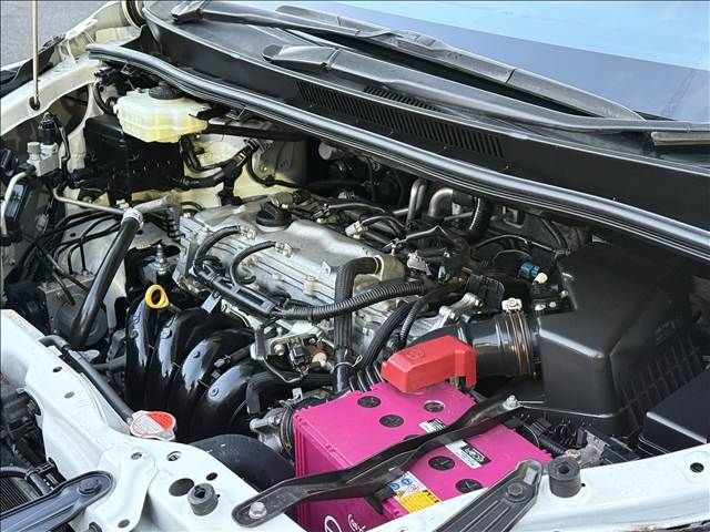 TOYOTA NOAH 2015 Image 31