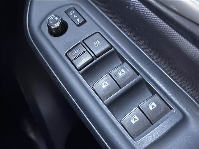 TOYOTA NOAH 2015 Image 31