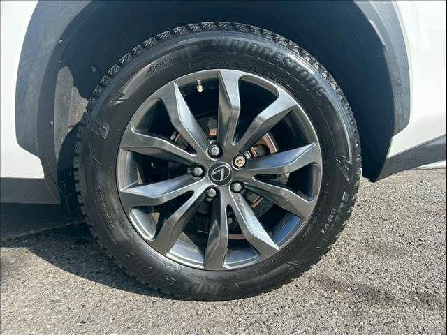 TOYOTA LEXUS NX200T 2016 Image 31