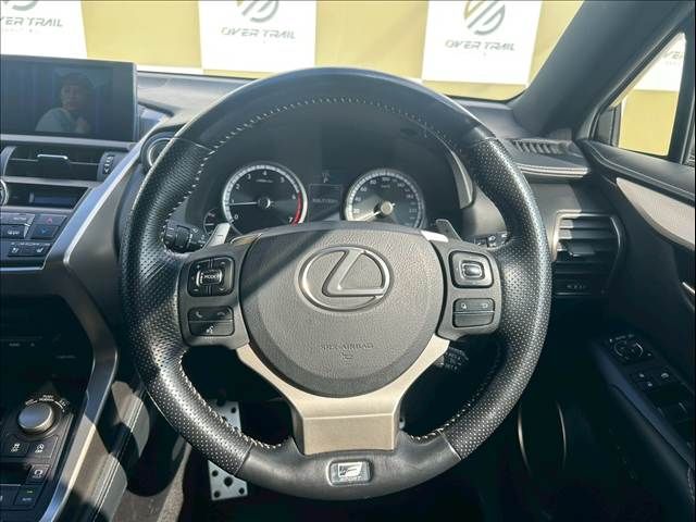 TOYOTA LEXUS NX200T 2016 Image 31