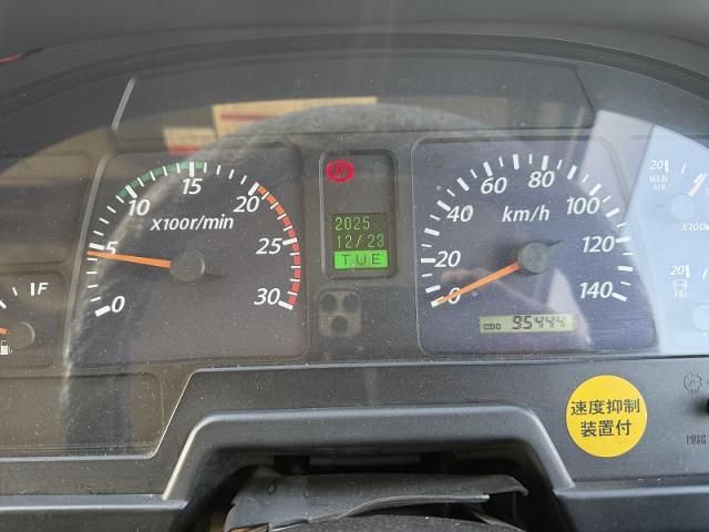 ISUZU GIGA 2015 Image 31