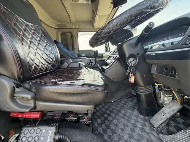 ISUZU GIGA 2015 Image 31