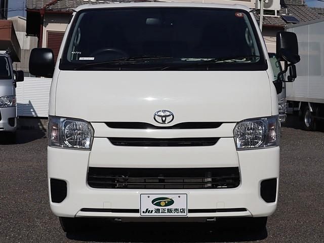 TOYOTA HIACE VAN 2WD 2020 Image 31