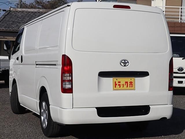 TOYOTA HIACE VAN 2WD 2020 Image 31
