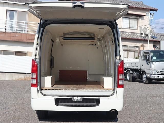 TOYOTA HIACE VAN 2WD 2020 Image 31