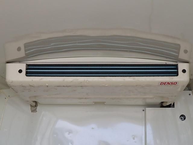 TOYOTA HIACE VAN 2WD 2020 Image 31