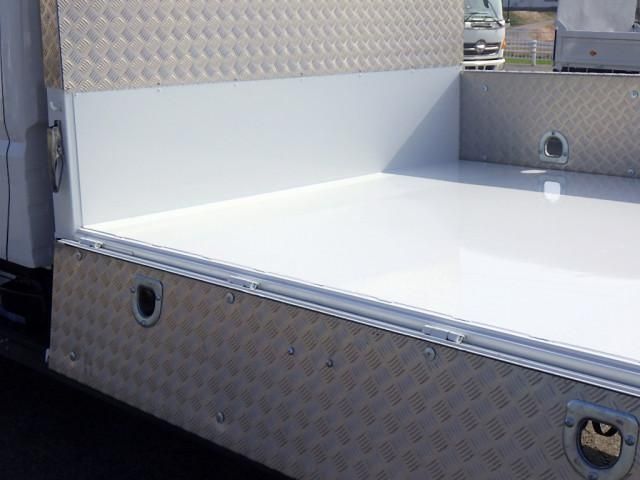 MITSUBISHI CANTER 2024 Image 31