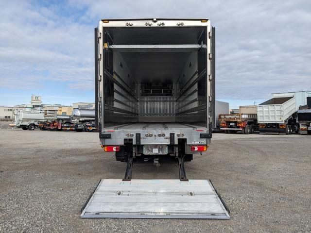 NISSAN DIESEL QUON 2021 Image 31