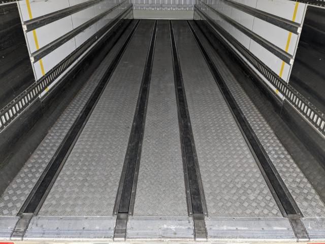 NISSAN DIESEL QUON 2021 Image 31