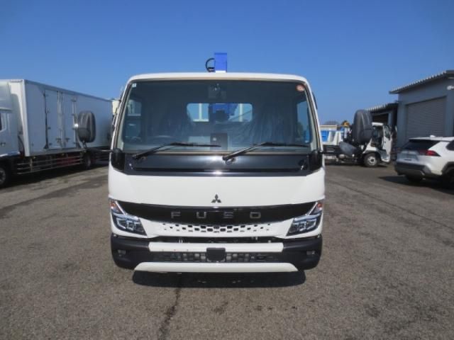 MITSUBISHI CANTER 2025 Image 31