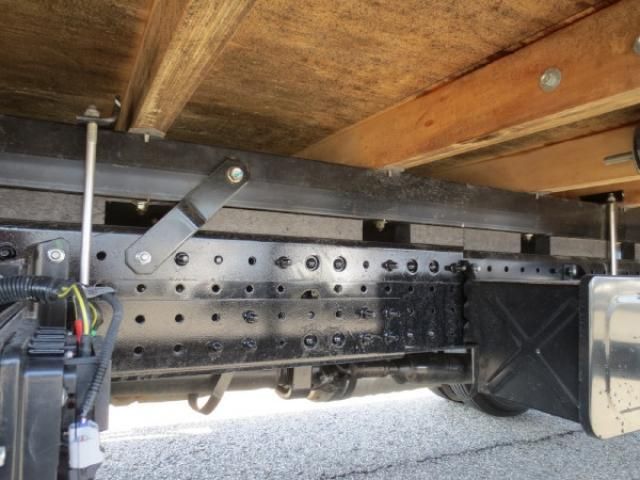 MITSUBISHI CANTER 2025 Image 31