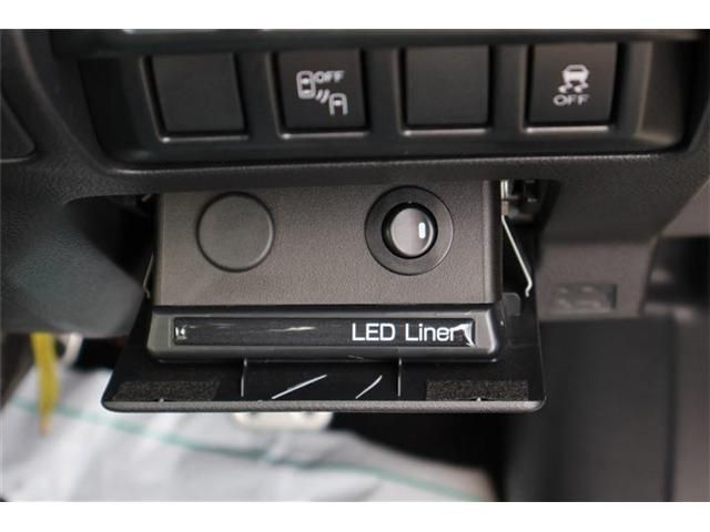 SUBARU XV HYBRID 2020 Image 31