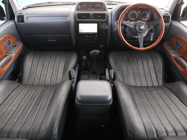 TOYOTA LANDCRUISER PRADO 2000 Image 31