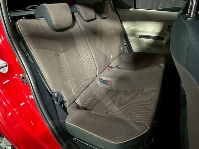 TOYOTA AQUA 2013 Image 31