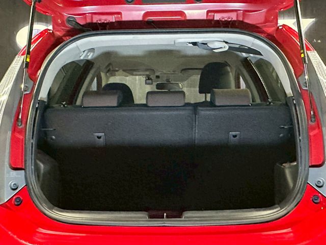 TOYOTA AQUA 2013 Image 31