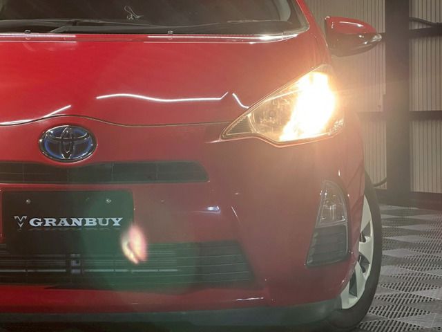 TOYOTA AQUA 2013 Image 31