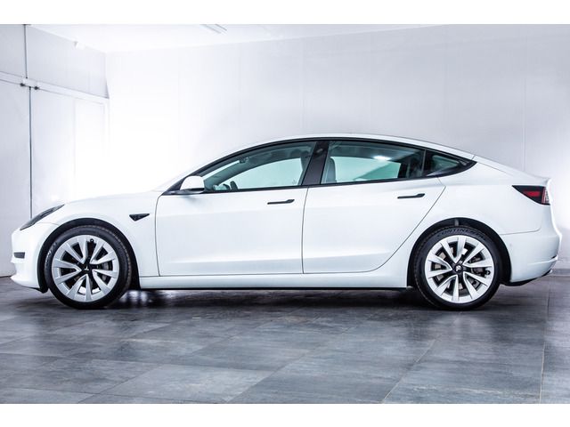 TESLA MODEL 3 2021 Image 31