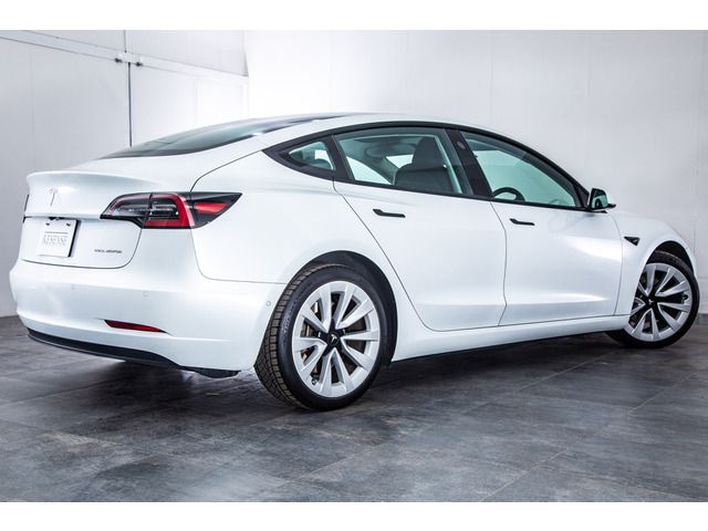 TESLA MODEL 3 2021 Image 31