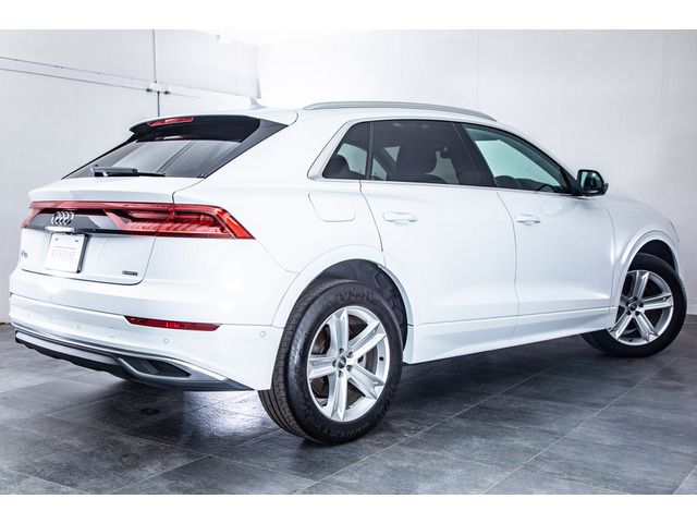 AUDI Q8 2020 Image 31