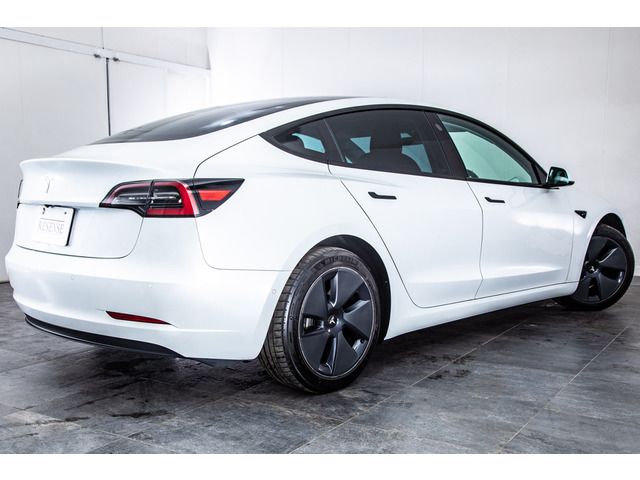 TESLA MODEL 3 2021 Image 31