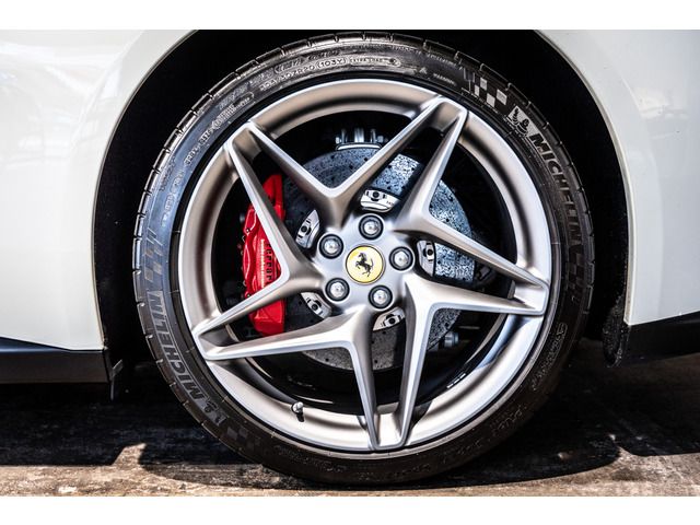 FERRARI GTC4 LUSSO T 2020 Image 31