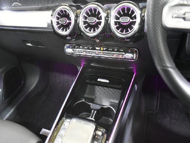 MERCEDES BENZ GLB 2021 Image 31